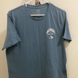 Mens T-shirt. Old navy. Size medium. Never worn, perfect condition